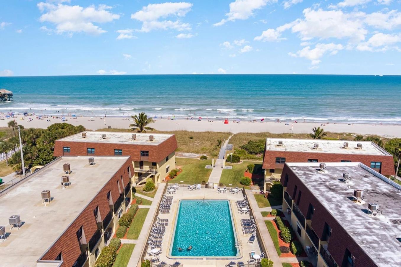 Pier Pressure Beachfront Wpool ココアビーチ エクステリア 写真