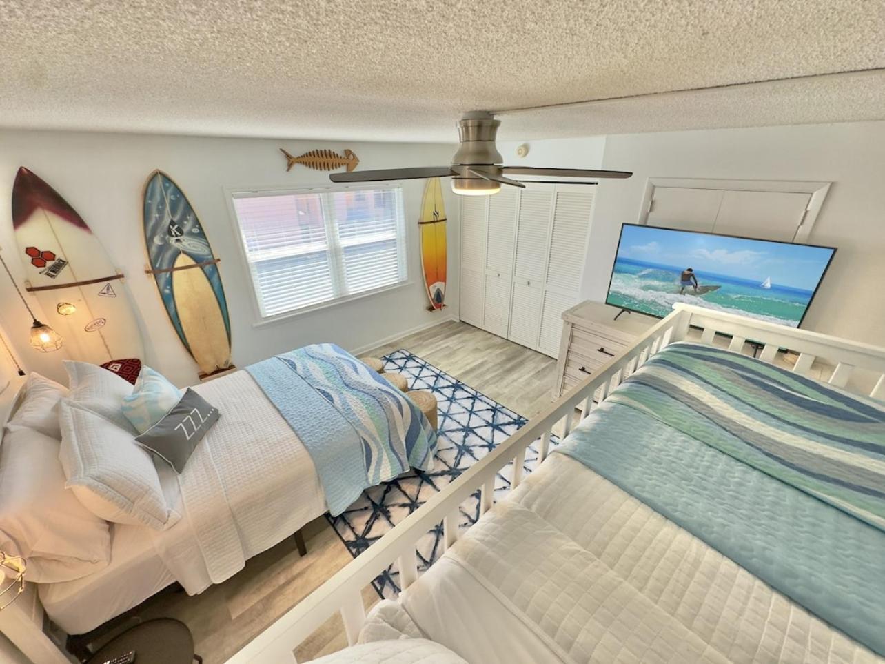 Pier Pressure Beachfront Wpool ココアビーチ エクステリア 写真